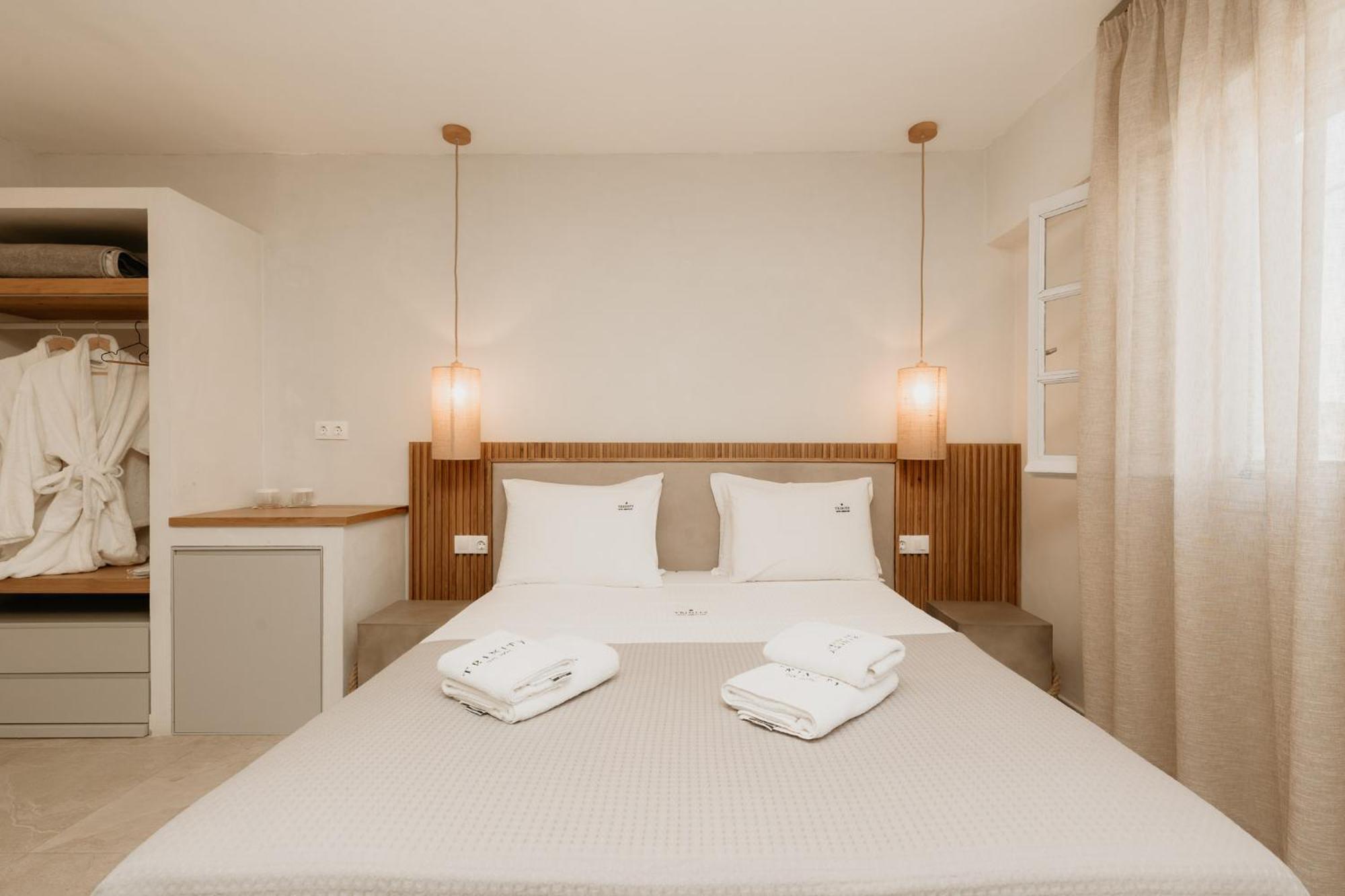 Trinity The Hotel Амоляни Екстериор снимка