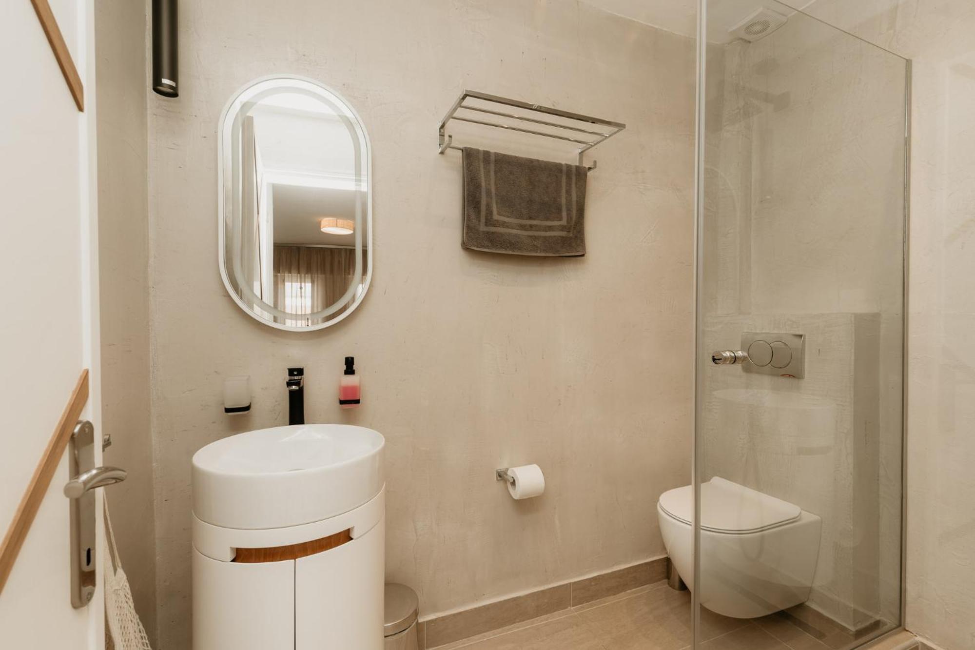 Trinity The Hotel Амоляни Екстериор снимка